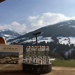 Appartamento Wellnessappartements Margit *