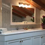 Wellnessappartements Margit Daire *